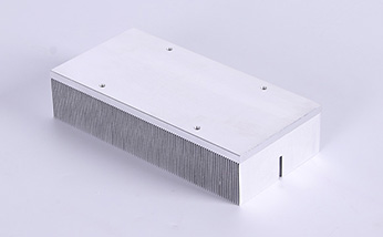   服務(wù)器鏟齒散熱器