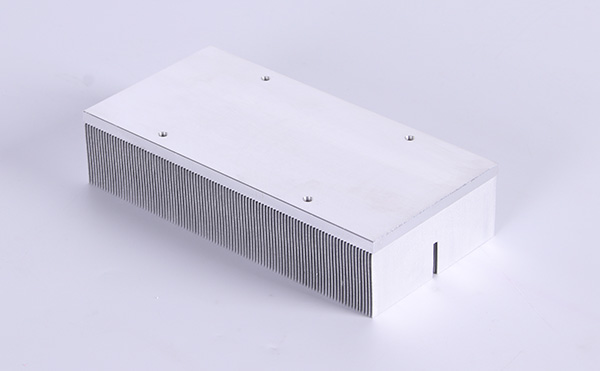 服務(wù)器鏟齒散熱器 服務(wù)器鏟齒散熱器