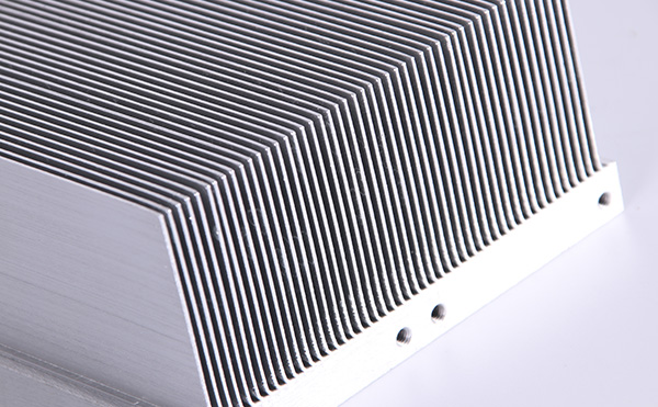 高密齒鏟齒散熱器